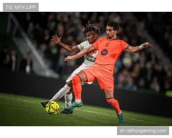 巴萨小将亚马尔轻伤缺席合练,周末联赛位置可能由费兰·托雷斯或拉菲尼亚替代。